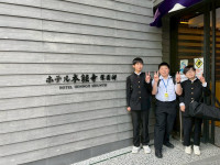 1EC1BCF3-6081-4481-B834-83E474EFD23D