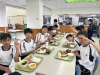 昼食 (1)