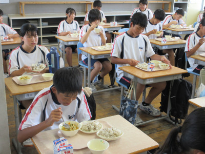 0902 給食スタート (20)