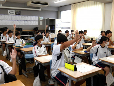 ネットモラル授業(2年) (7)