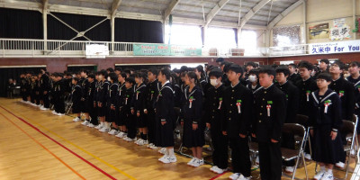 07校歌斉唱 (1)