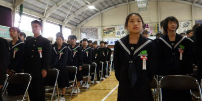 07校歌斉唱 (4)