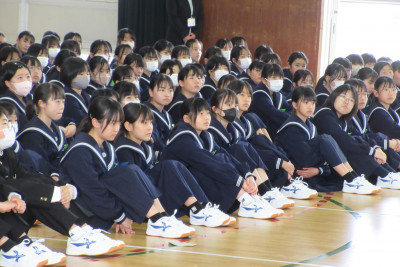 02　生徒会入会式 (17)