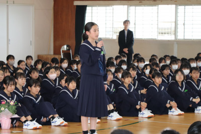 02　生徒会入会式 (53)