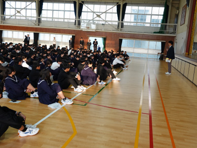 0426　修学旅行出発 (6)