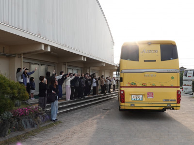 0426　修学旅行出発 (38)