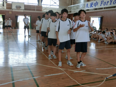 １０