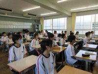 0901　始業式　教室の様子 (5)