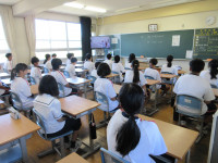 0901　始業式　教室の様子 (12)
