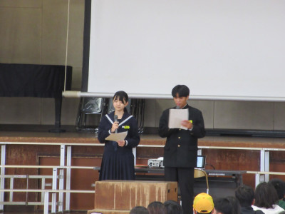 01　開会あいさつ・生徒会説明 (14)