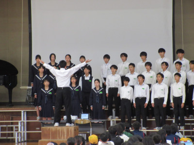 02　３年合唱 (28)