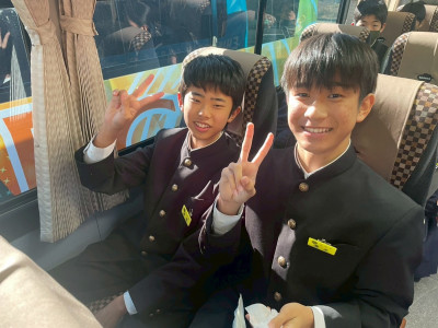 9FB5B0CF-DA91-4DF2-8F18-7CBD104769CC