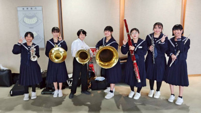 02　管楽七重奏 (2)